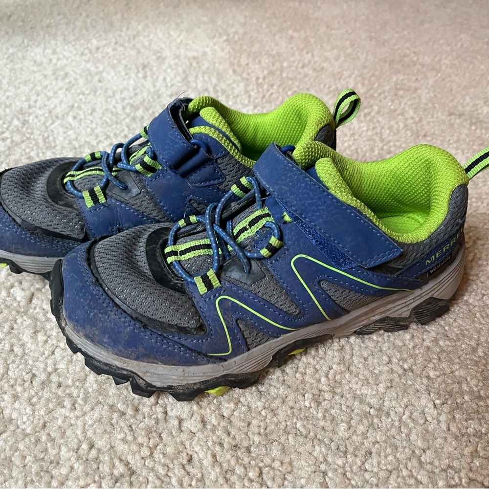 Boys Trail Quest Merrell sneakers